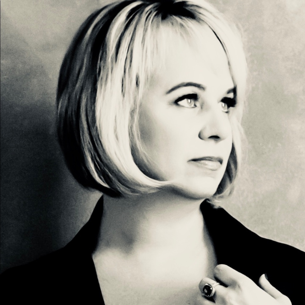 Meet your Posher, Robyn